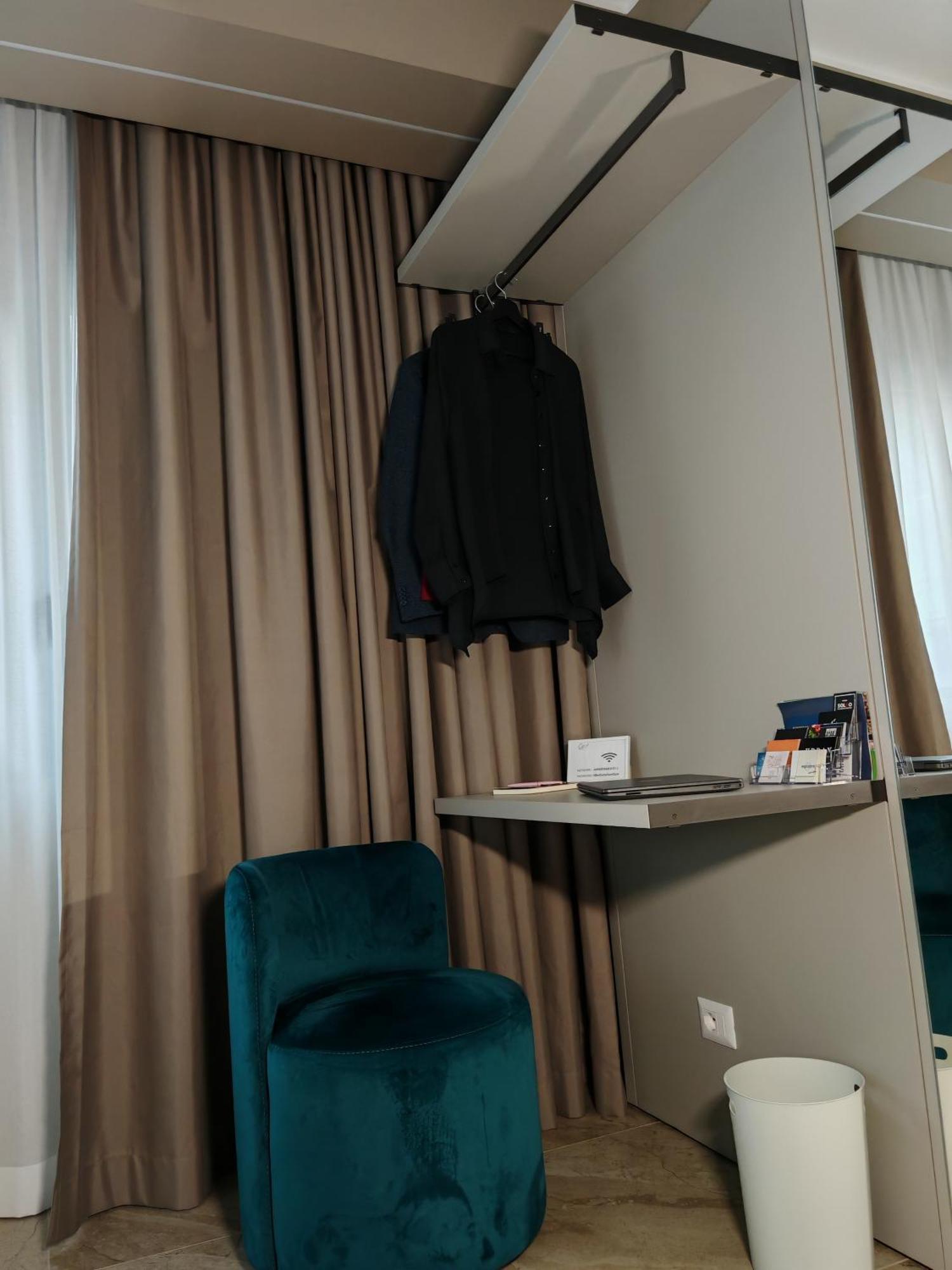 Effe4 Lovely Room Bari Bagian luar foto
